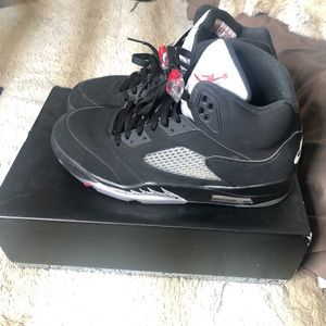 Air Jordan 5 Metallic